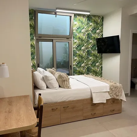 C'est La Vie Villa *