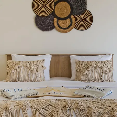 C'est La Vie 1 Ammopi Karpathos *